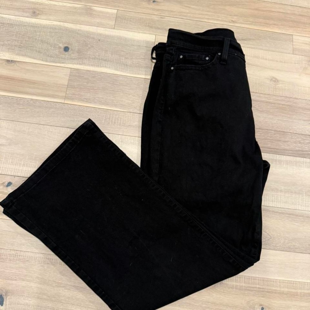 Levi's black bootcut jeans with rhinestone back pockets Sz S 12